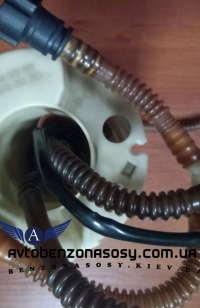 Топливный насос в сборе VW Toureg 3.2-6.0 10.02-05.10 левый 7L0919087E